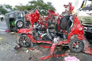 Eight killed in five-vehicle crash near toll plaza